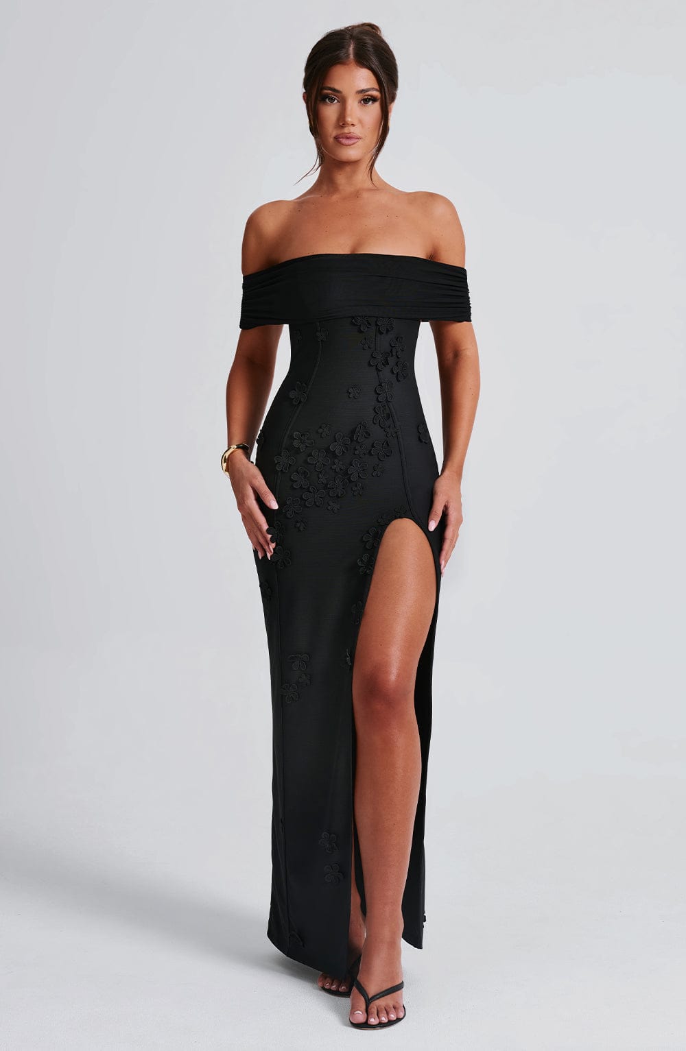 https://cdn.shopify.com/s/files/1/2060/7491/files/milani-maxi-dress-black-dress-xs-babyboo-fashion-31598579318847.jpg?v=1748601627
