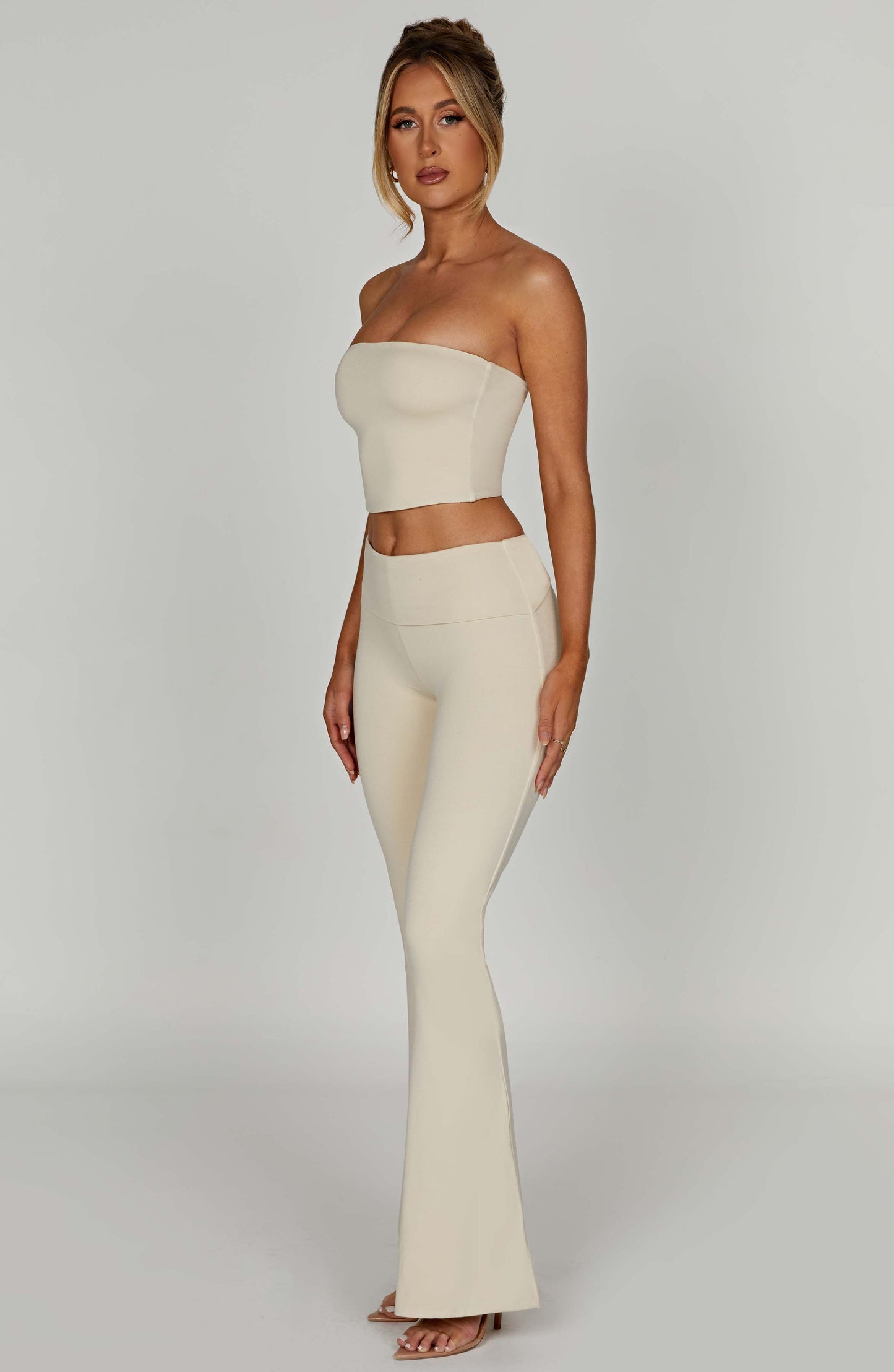 Top Rein Cream Donna