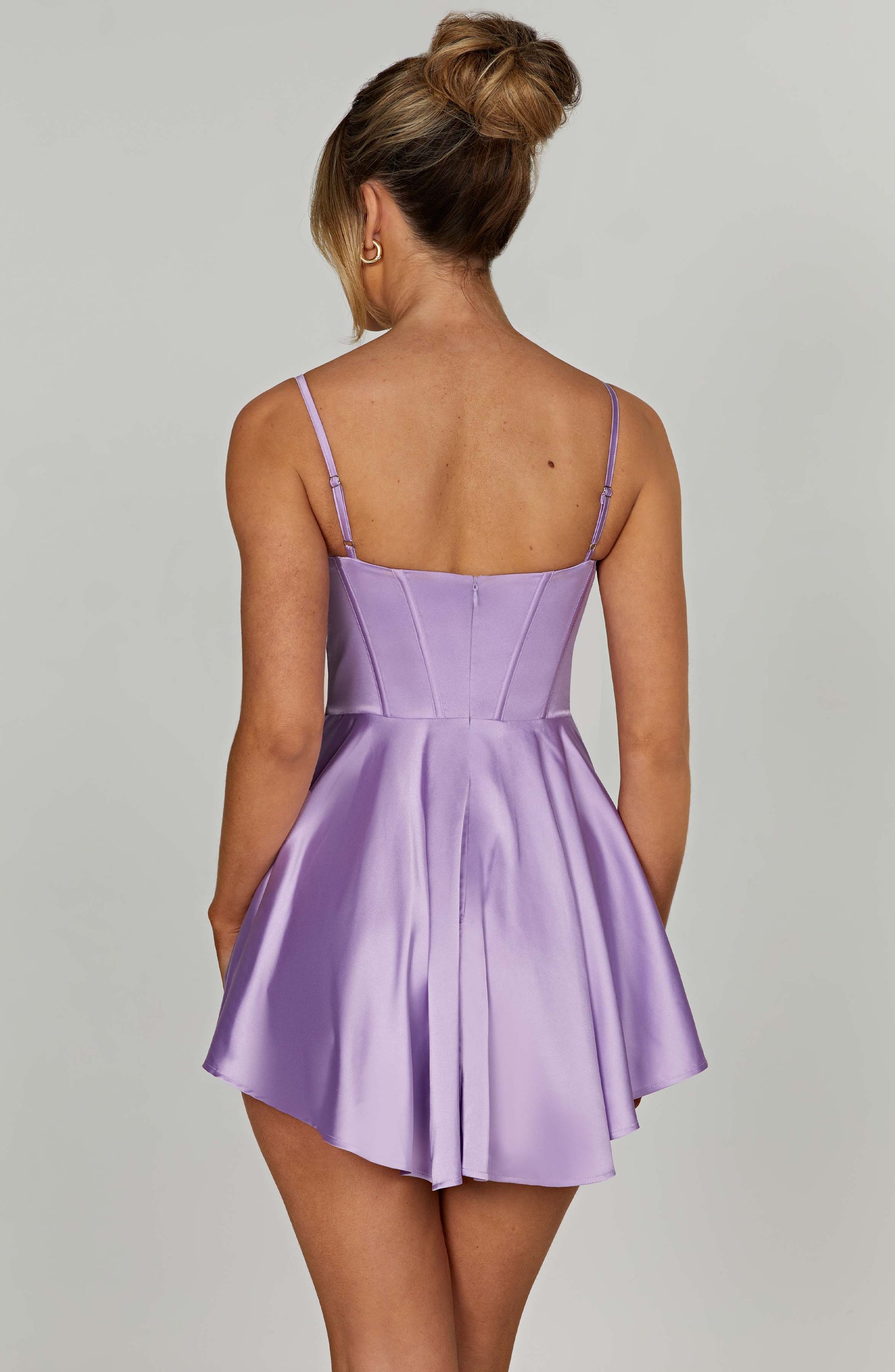 Abito da donna viola