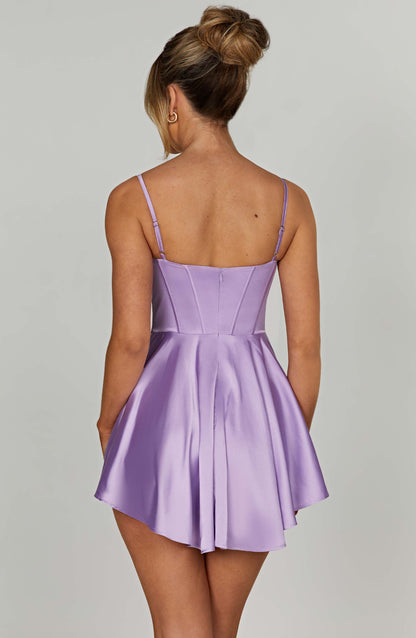 Abito da donna viola