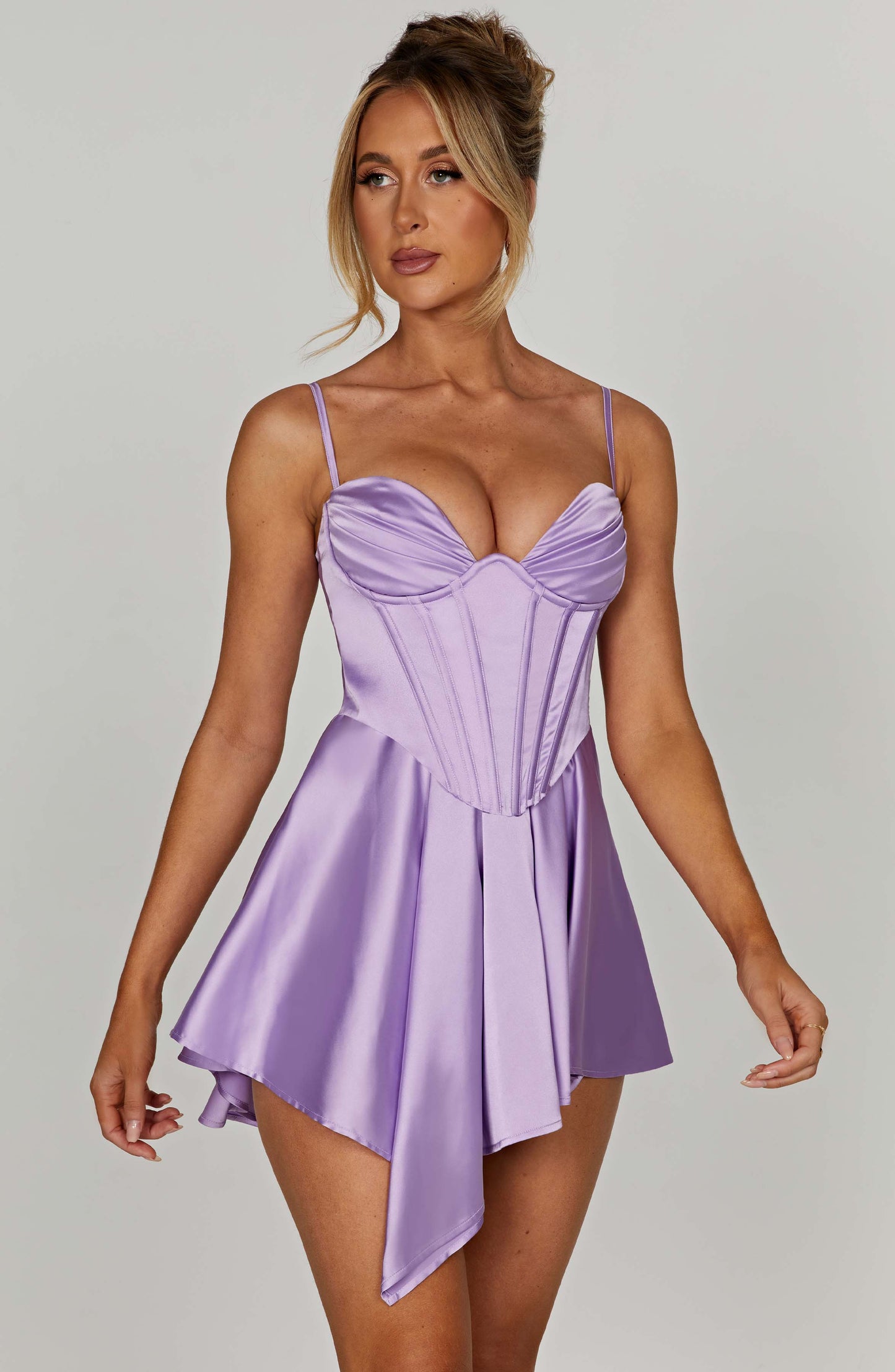 Abito da donna viola
