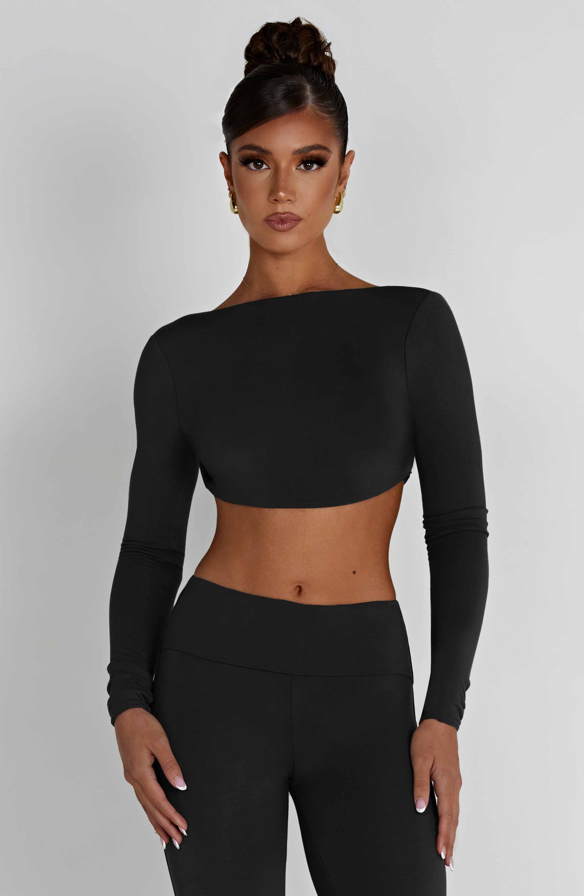 https://cdn.shopify.com/s/files/1/2060/7491/files/sahra-top-black-tops-xs-babyboo-fashion-30855141523519.jpg?v=1748604318