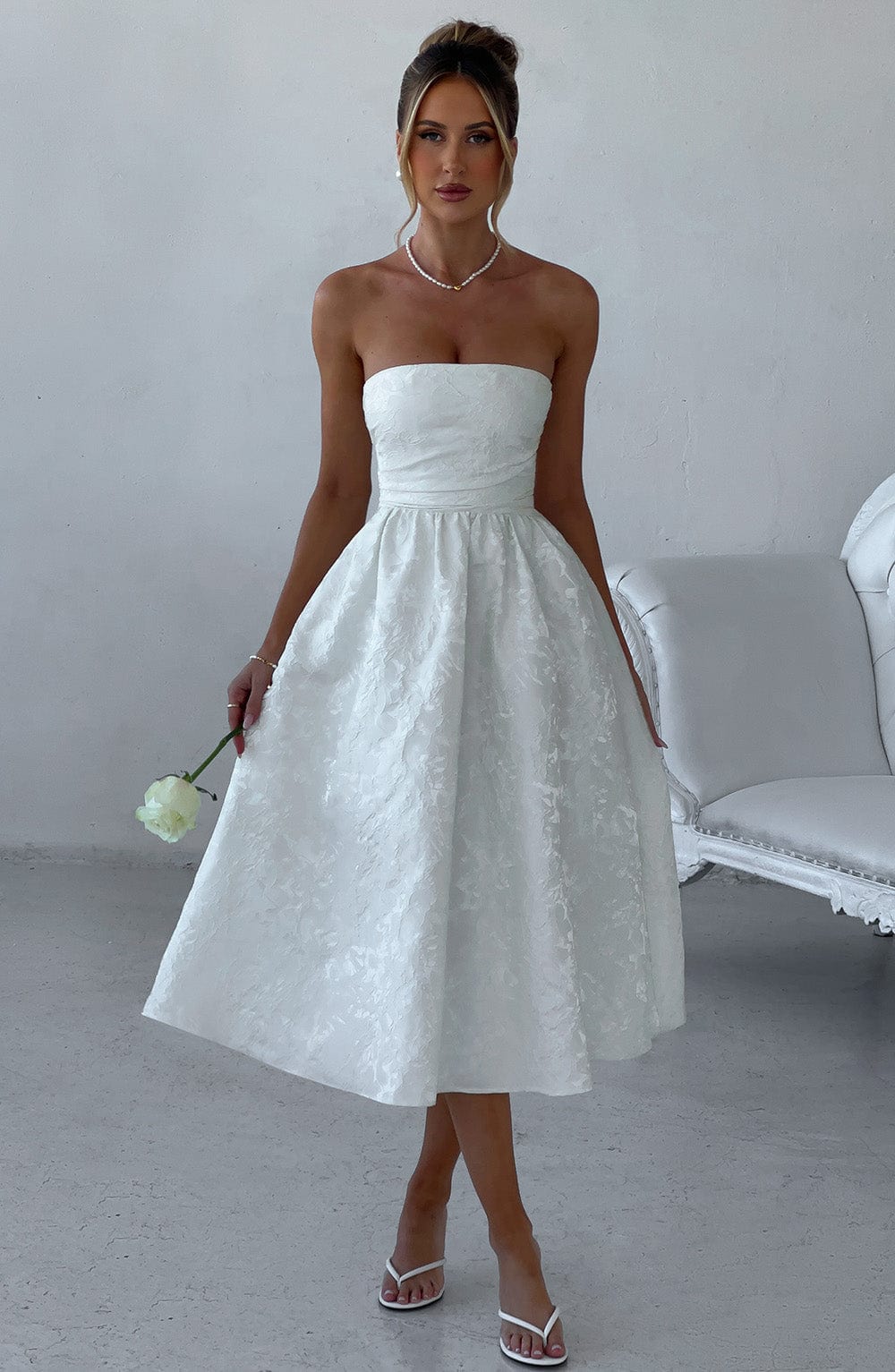 Abito da sera in pizzo midi ivory