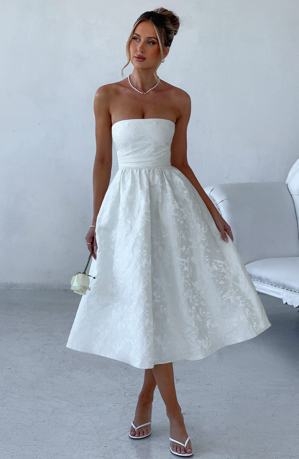 Abito da sera in pizzo midi ivory