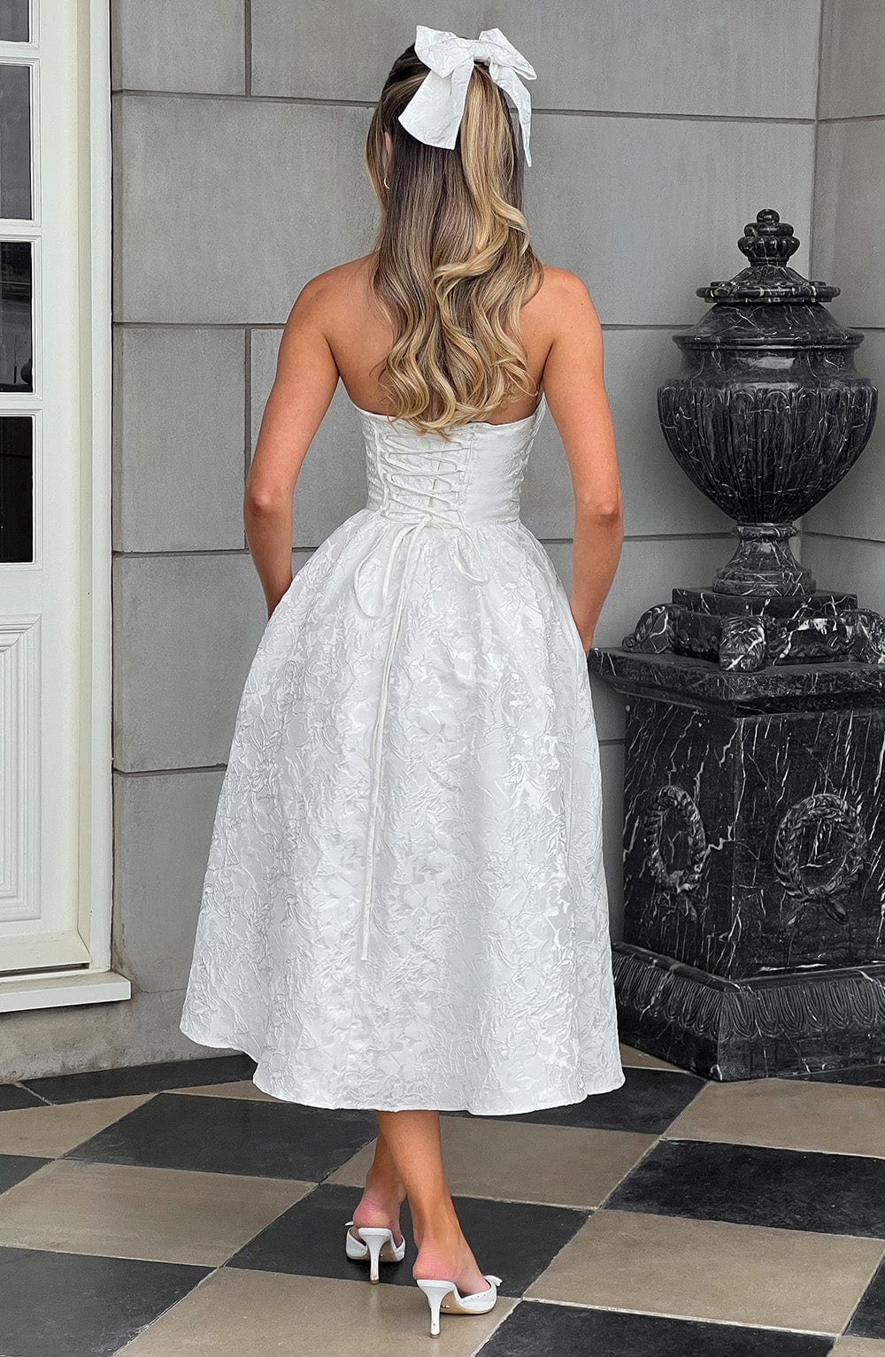 Abito da sera in pizzo midi ivory