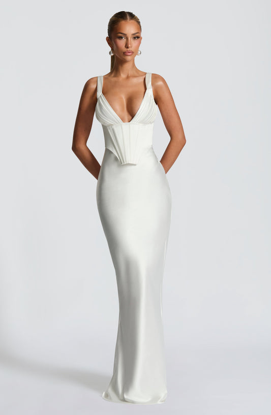 https://cdn.shopify.com/s/files/1/2060/7491/files/shae-maxi-dress-ivory-dress-babyboo-fashion-1171050206.jpg?v=1748937879