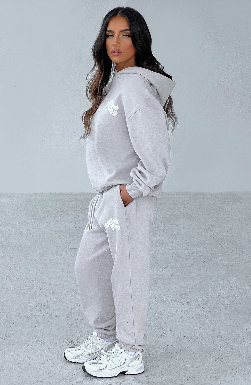 Pantaloni da studio grigio chiaro/bianco