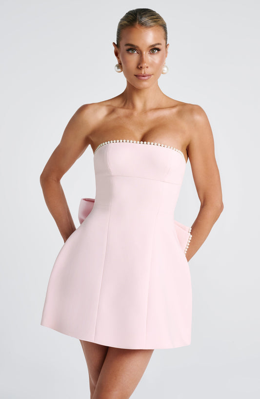 https://cdn.shopify.com/s/files/1/2060/7491/files/suni-mini-dress-blush-dress-xs-babyboo-fashion-1151350149.jpg?v=1748599991