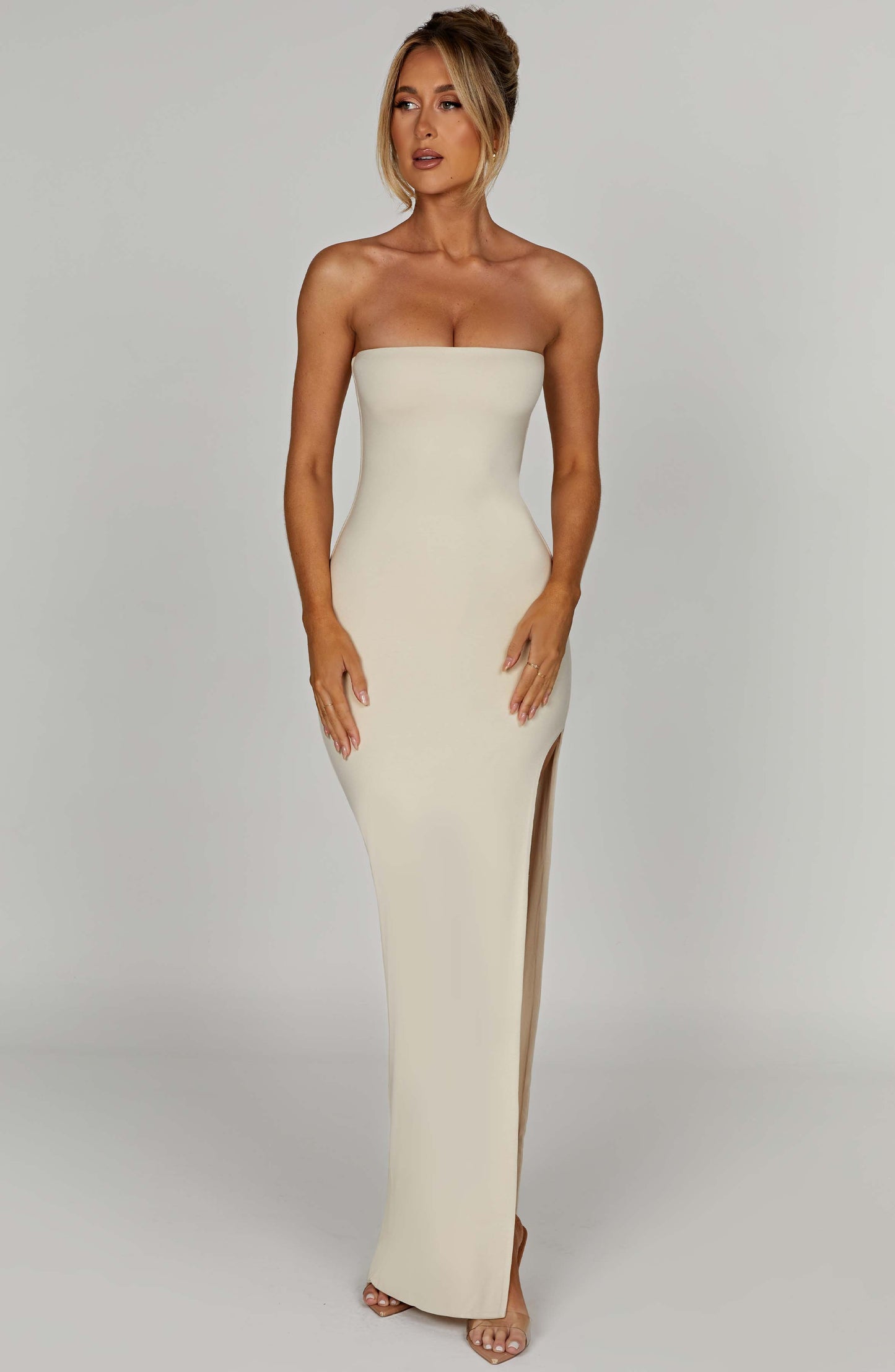 Teyana Maxi Dress Cremisi