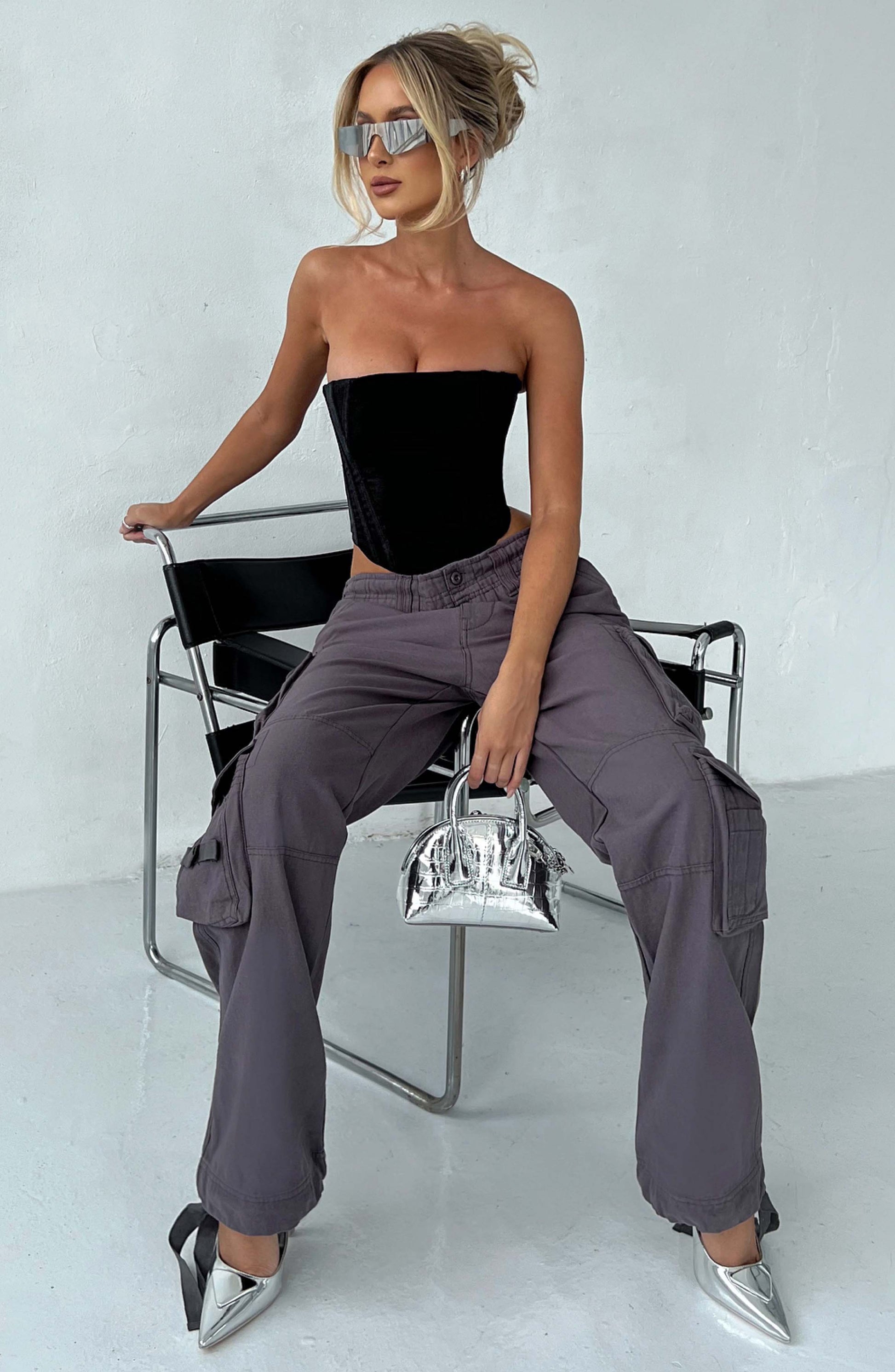 Pantaloni Cargo Tinashe in Charcoal per Stile Unico