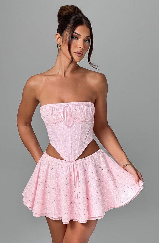 https://cdn.shopify.com/s/files/1/2060/7491/files/winnie-mini-skirt-blush-skirt-babyboo-fashion-31488088932415.jpg?v=1748601959