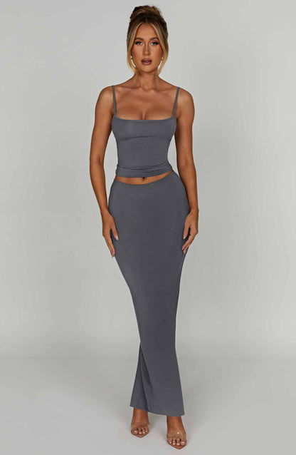 https://cdn.shopify.com/s/files/1/2060/7491/files/yazmin-maxi-skirt-charcoal-skirt-xs-babyboo-fashion-30855161970751.jpg?v=1748604004